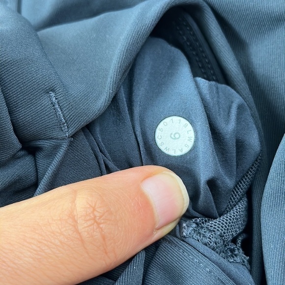 Lululemon On The Fly Pant *28" - Picture 5 of 5